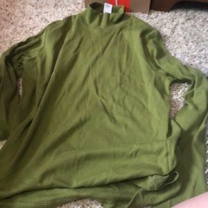 Jones sport size L great condition olive green good for lots of occasions